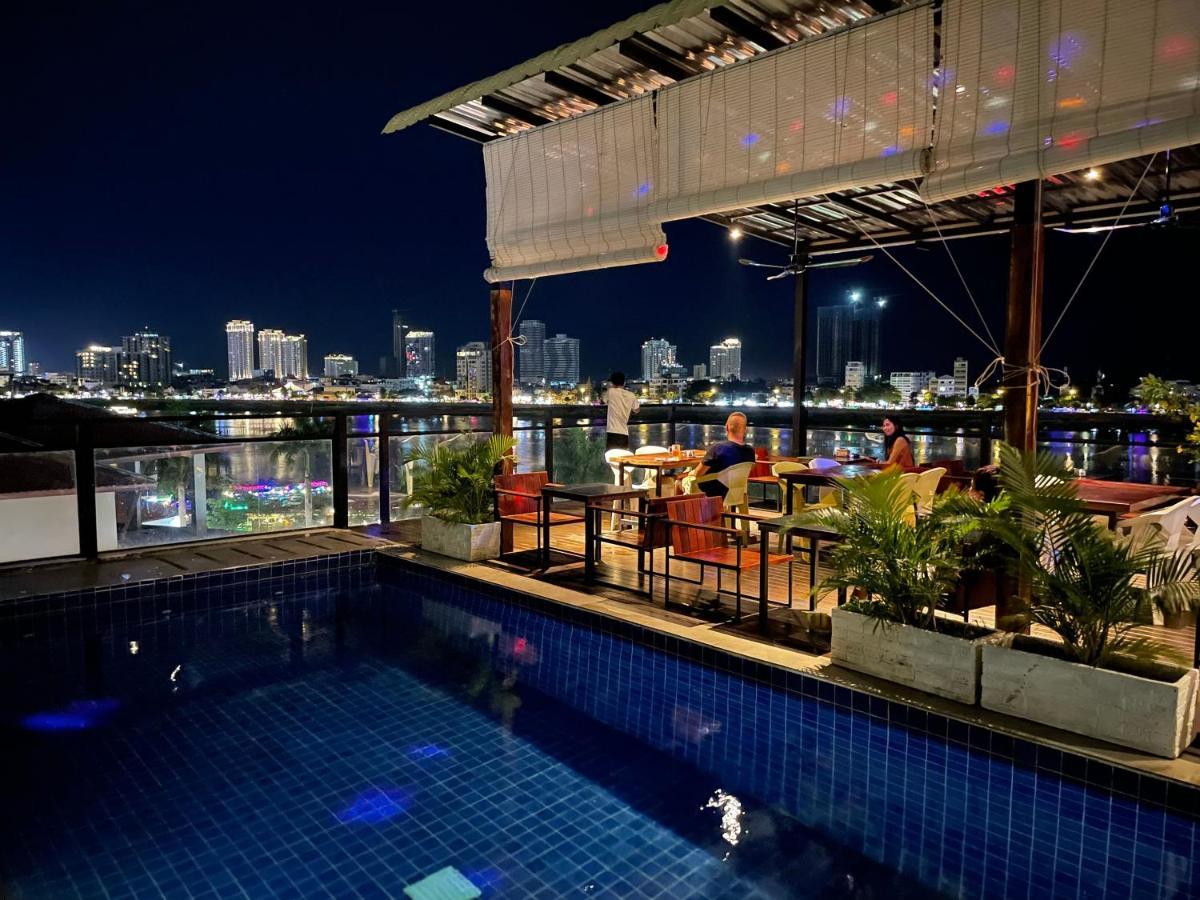 Onederz Phnom Penh